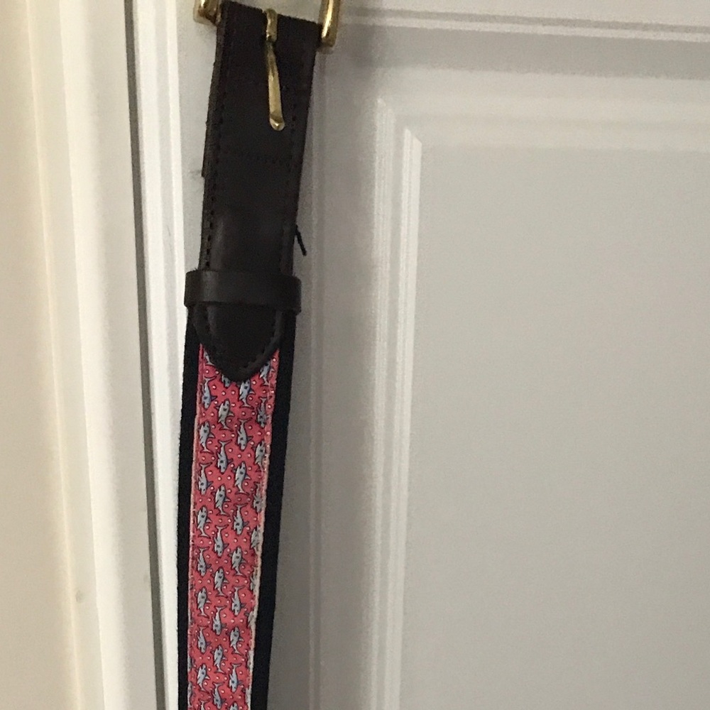 Men's size 30 Vineyard Vines belt.